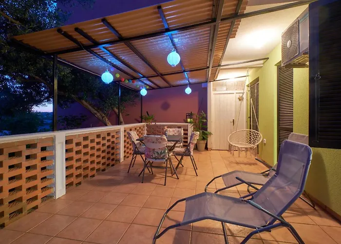 アパート Dairos2 *